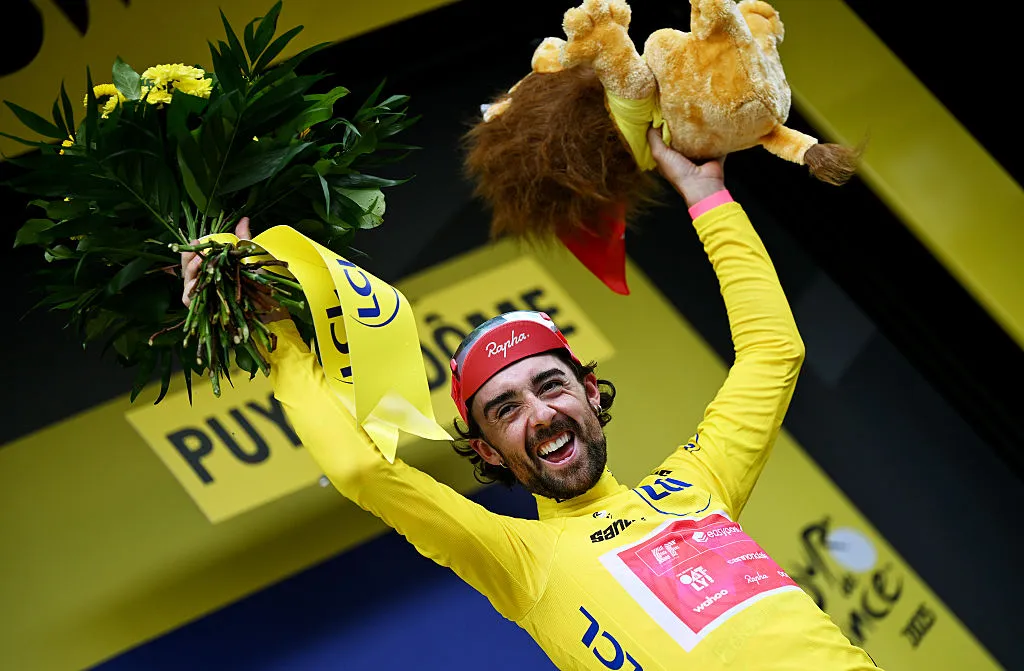 "Rasanya Tegang" - Jonathan Vaughters tentang Emosi dan Strategi EF Education-EasyPost saat Ben Healy Merebut Kaus Kuning Tour de France